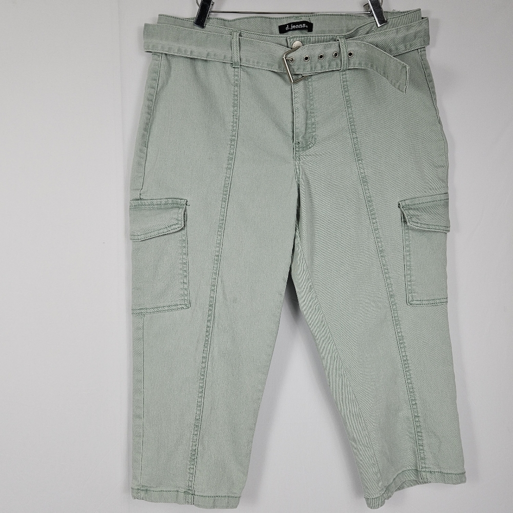 D. Jeans cargo cropped jeans with belt size 12